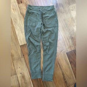 Wild Fable Men's Cargo Pants in Olive